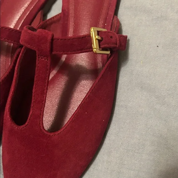 Zara Women's Red Suede Mules with Gold Buckle - Picture 3 of 3